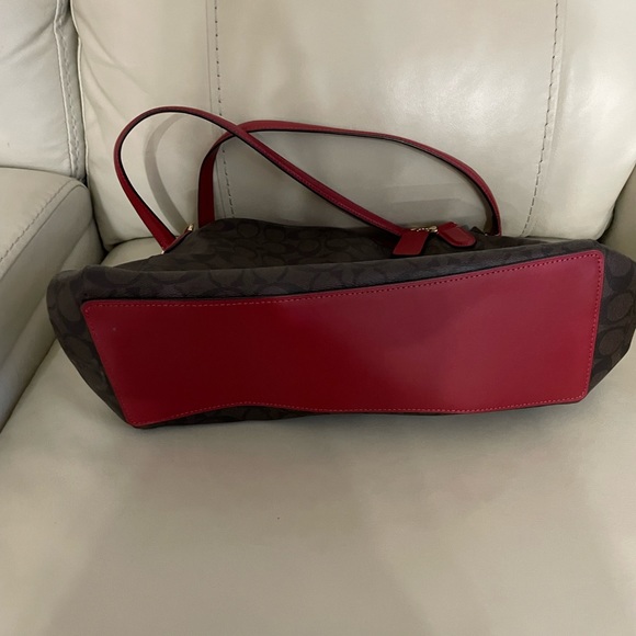 Coach Kristy Bag Authentic 
Pre-Owned/sold As-Is - Picture 5 of 6